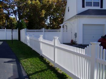 Hampton Stepped PVC Fence #3